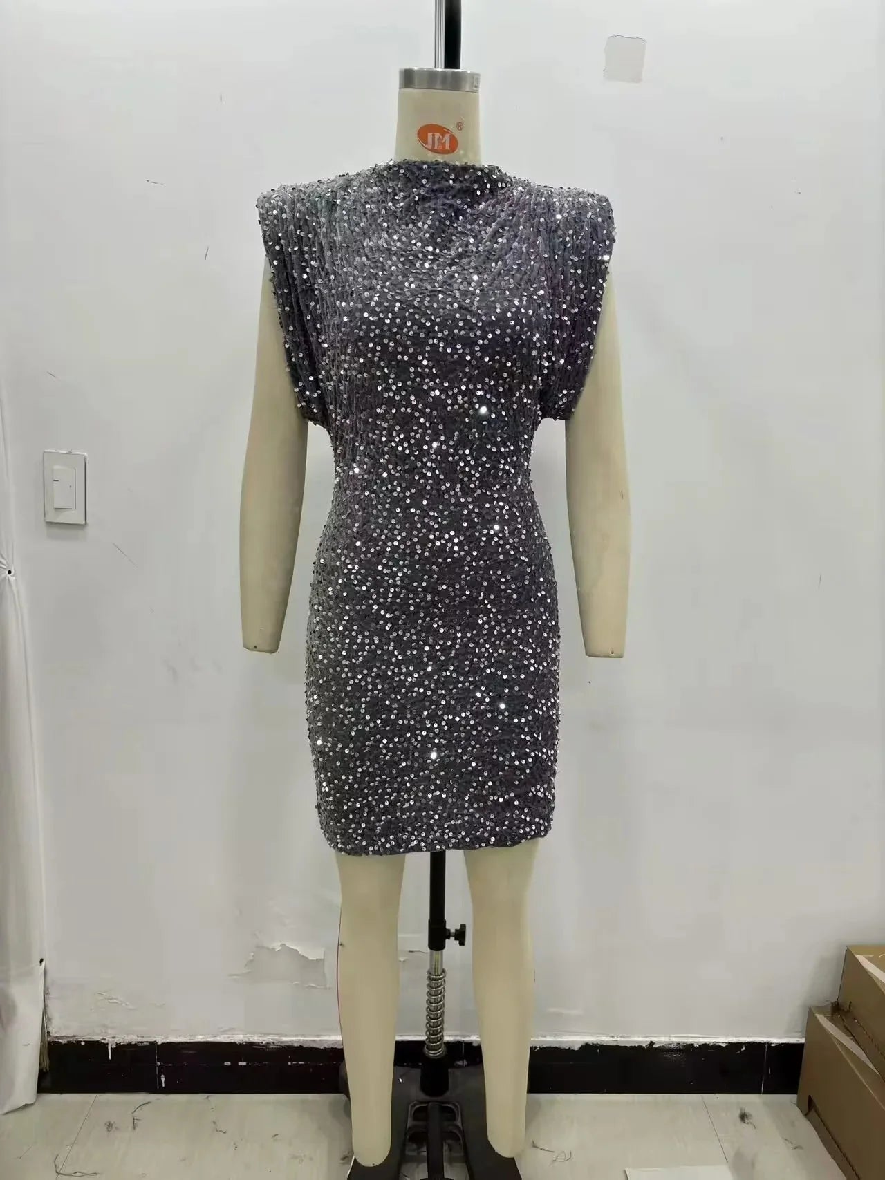 KONDALA 2025 Women Sequined Party Dress Shoulder Pad Sheath Mini Dress Sleeveless Nightclub Party Women Elegant Chic Dresses