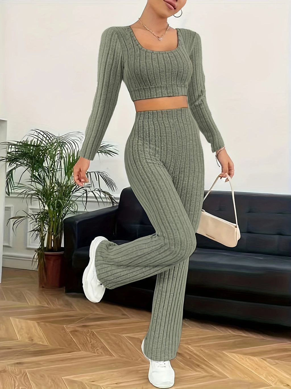 Women's Autumn and Winter Loungewear Set, Sporty Style, Slim Fit, Simple and Comfortable, Long-Sleeved, High-Waisted Pants, Fleece, Can Be Worn Outside